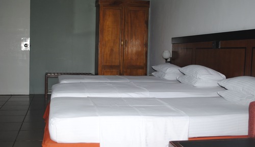 Habitación triple estándar, vistas al jardín
