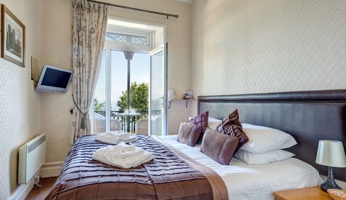 Habitación doble, balcón, vistas al mar (Compact Double, 1st Floor)