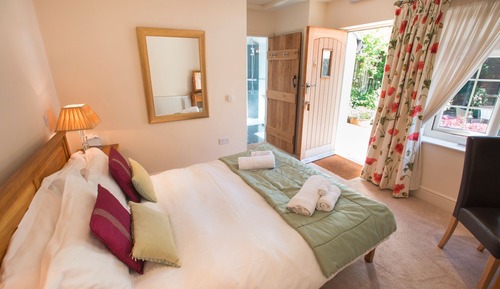 Habitación doble superior, baño privado (Courtyard - Ground Floor)