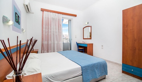 Habitación estándar con 1 cama doble o 2 individuales