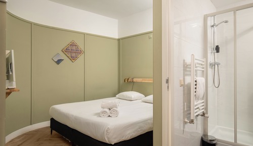 Habitación estándar doble (Fixed window with no view)