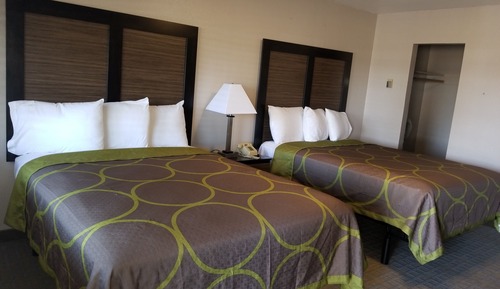Habitación estándar, 2 camas de matrimonio, no fumadores