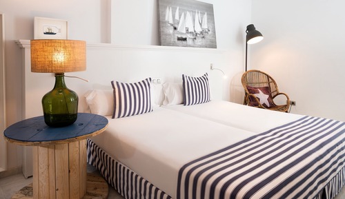 Suite estándar (3 Adults and 1 Child)