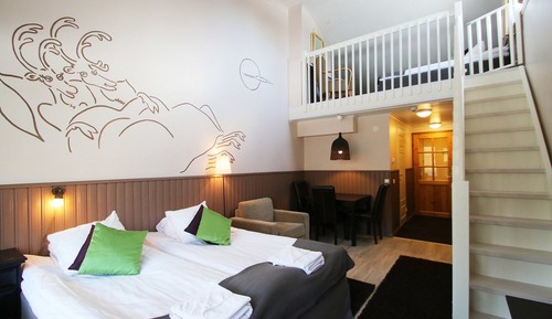 Habitación familiar, en edificio anexo