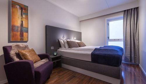 Habitación básica con 1 cama doble o 2 individuales