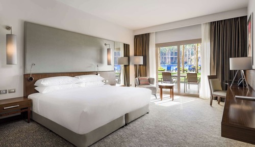 Suite Club, 1 cama de matrimonio grande, balcón (Dusit, High Floor, Pool/Lake view)