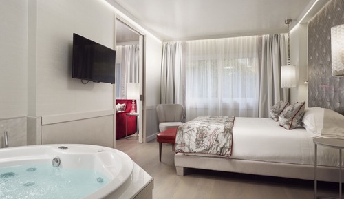 Habitación Premium, 1 cama de matrimonio grande, bañera de hidromasaje