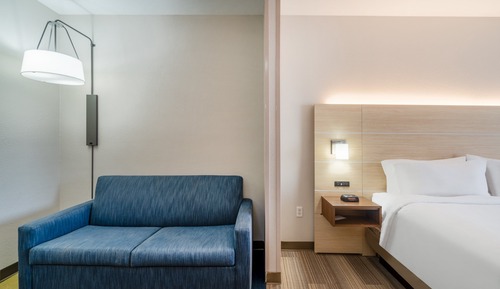 Suite, 1 cama individual, accesible para personas con discapacidad (Communications, Accessible Tub)
