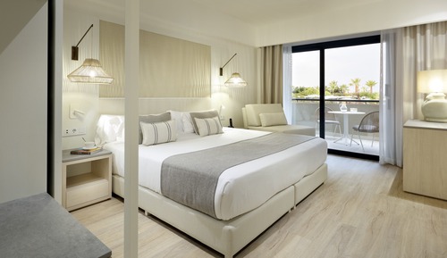 Habitación Deluxe, vistas a la piscina