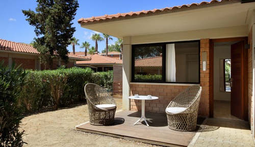 Bungalow Deluxe (Signature Level)