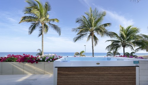 Suite, terraza, vistas al mar