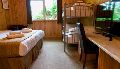 Habitación familiar, en edificio anexo (Lodge)