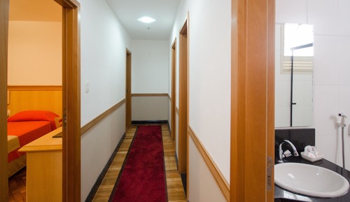 Habitación estándar con 2 camas individuales (Banheiro Privativo Externo)