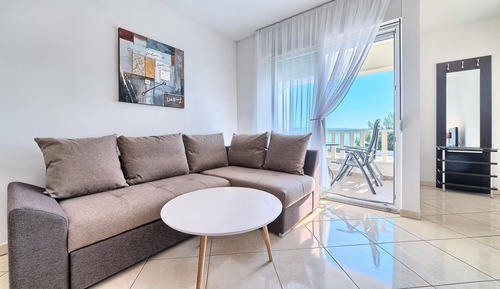 Apartamento familiar, 2 habitaciones, planta baja