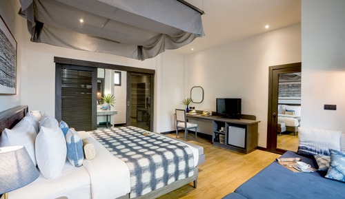 Pool Suite