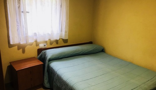 Habitación doble, 1 cama doble, baño compartido