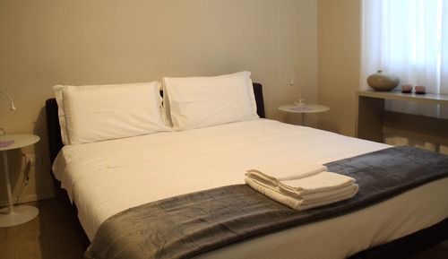 Habitación Confort con 1 cama doble o 2 individuales, 1 cama de matrimonio grande