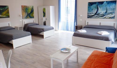 Habitación cuádruple Deluxe, baño privado