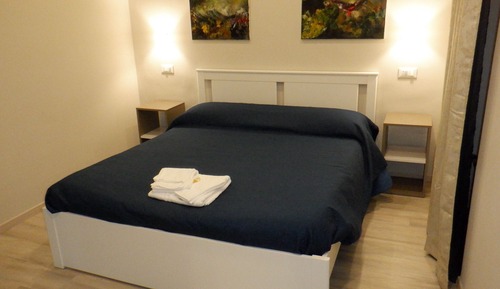 Habitación básica doble, baño privado (External)