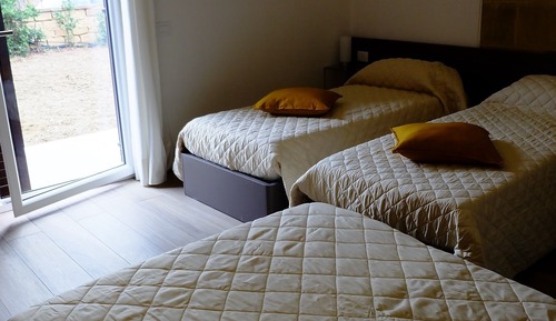 Habitación triple superior, 1 cama de matrimonio con sofá cama, no fumadores