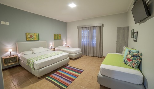 Habitación cuádruple económica