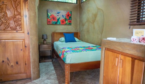Suite estudio estándar, varias camas, no fumadores, vistas al jardín