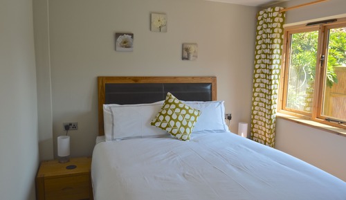 Apartamento Deluxe, 2 habitaciones, bañera de hidromasaje, vistas al jardín