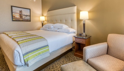 Habitación Deluxe, 1 cama de matrimonio grande, frigorífico y microondas (Hearing Accessible, Tub)