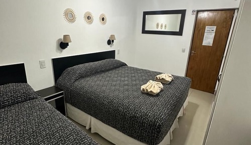 Habitación triple básica, 1 cama de matrimonio con sofá cama, no fumadores