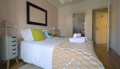 Suite estudio Confort, 1 cama de matrimonio grande, baño privado