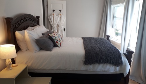 Queen Room