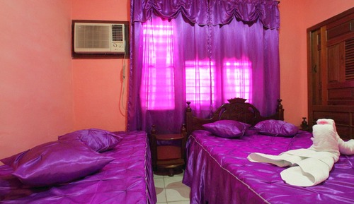 Habitación triple económica, varias camas, no fumadores
