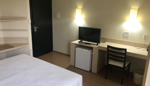 Habitación estándar con 1 cama doble o 2 individuales, 1 cama doble, no fumadores