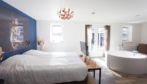 Comfort Room Deluxe 2