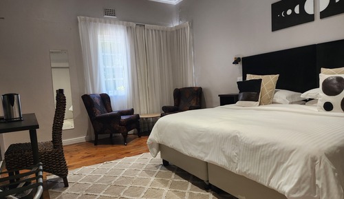 Habitación estándar con 1 cama doble o 2 individuales