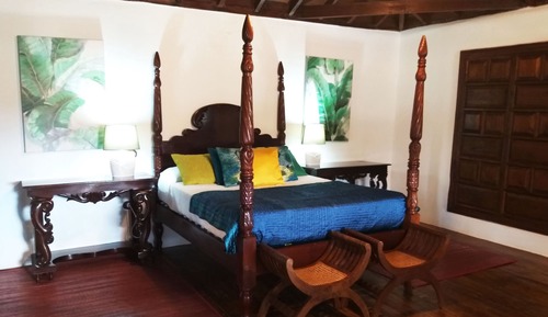 Suite (#6 Antigua)