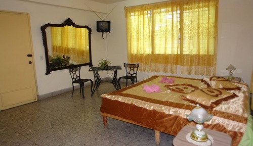 Habitación con 1 cama doble o 2 individuales