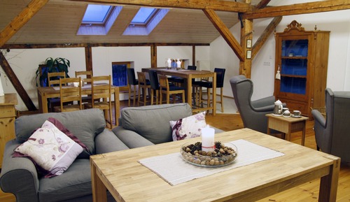 Apartamento, cocina básica, vistas a la montaña