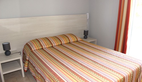 Habitación con 1 cama doble o 2 individuales