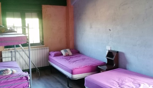 Dormitorio compartido básico, dormitorio mixto
