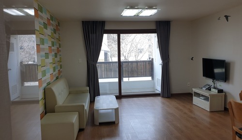 Family Room A (KRW10,000 surcharge for extra bedding)