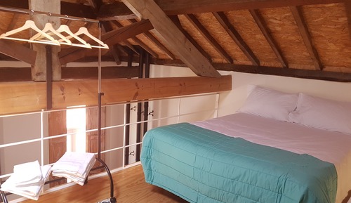Loft superior, vistas a la ciudad, entresuelo