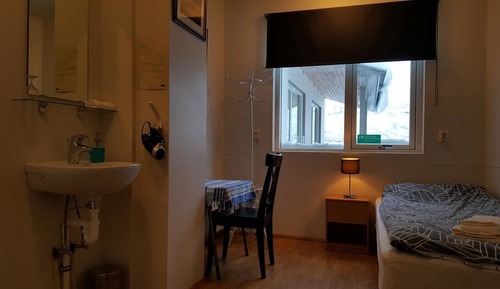 Habitación individual, baño compartido
