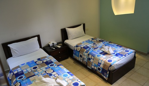 Habitación con 2 camas individuales