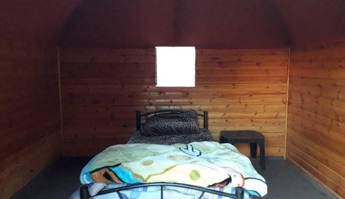 Tienda básica, 1 cama individual grande, vistas a la colina, junto a la montaña
