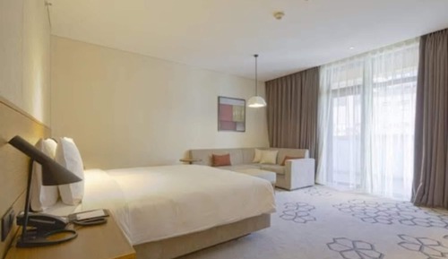Habitación, 1 cama de matrimonio grande con sofá cama, vistas a la montaña