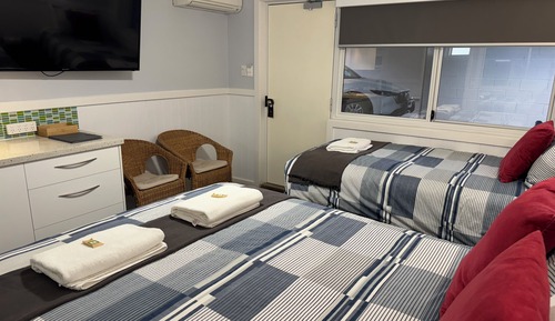Habitación con 2 camas individuales