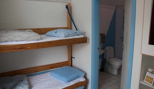 Habitación triple básica, baño privado