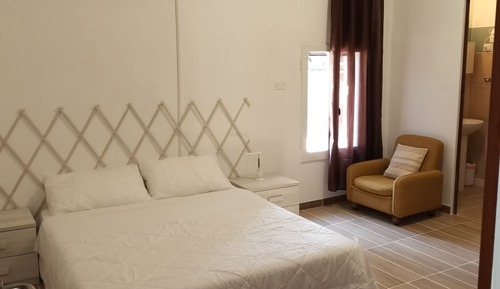 Habitación clásica doble, 1 cama de matrimonio, no fumadores, baño privado