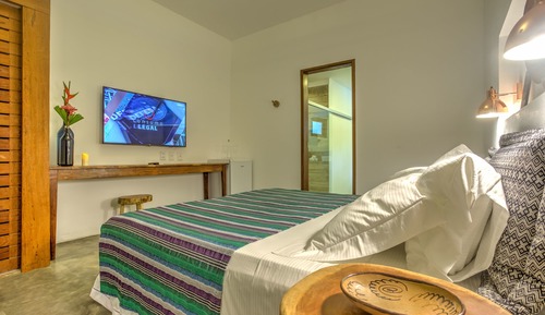 Habitación Deluxe, varias camas, accesible para personas con discapacidad, vistas a la piscina